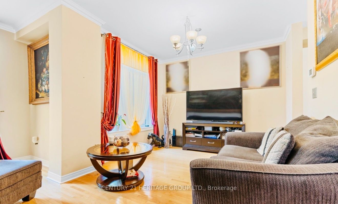 255 Shaftsbury Avenue 63 Property Photo 10