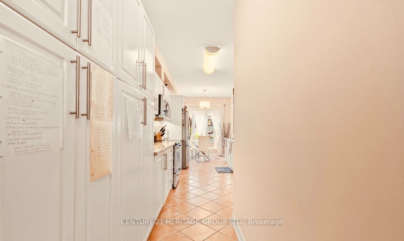 255 Shaftsbury Avenue 63 Property Photo 13
