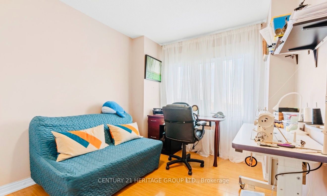 255 Shaftsbury Avenue 63 Property Photo 26
