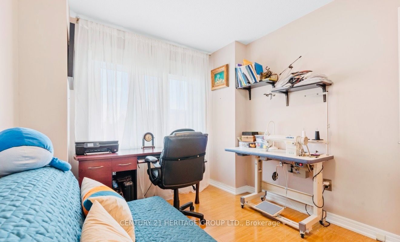 255 Shaftsbury Avenue 63 Property Photo 27