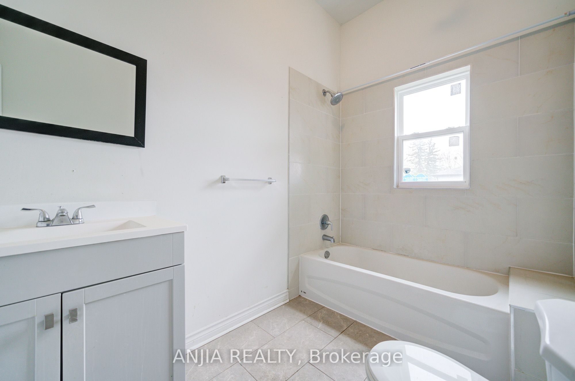 27 Jonquil Crescent Property Photo 8