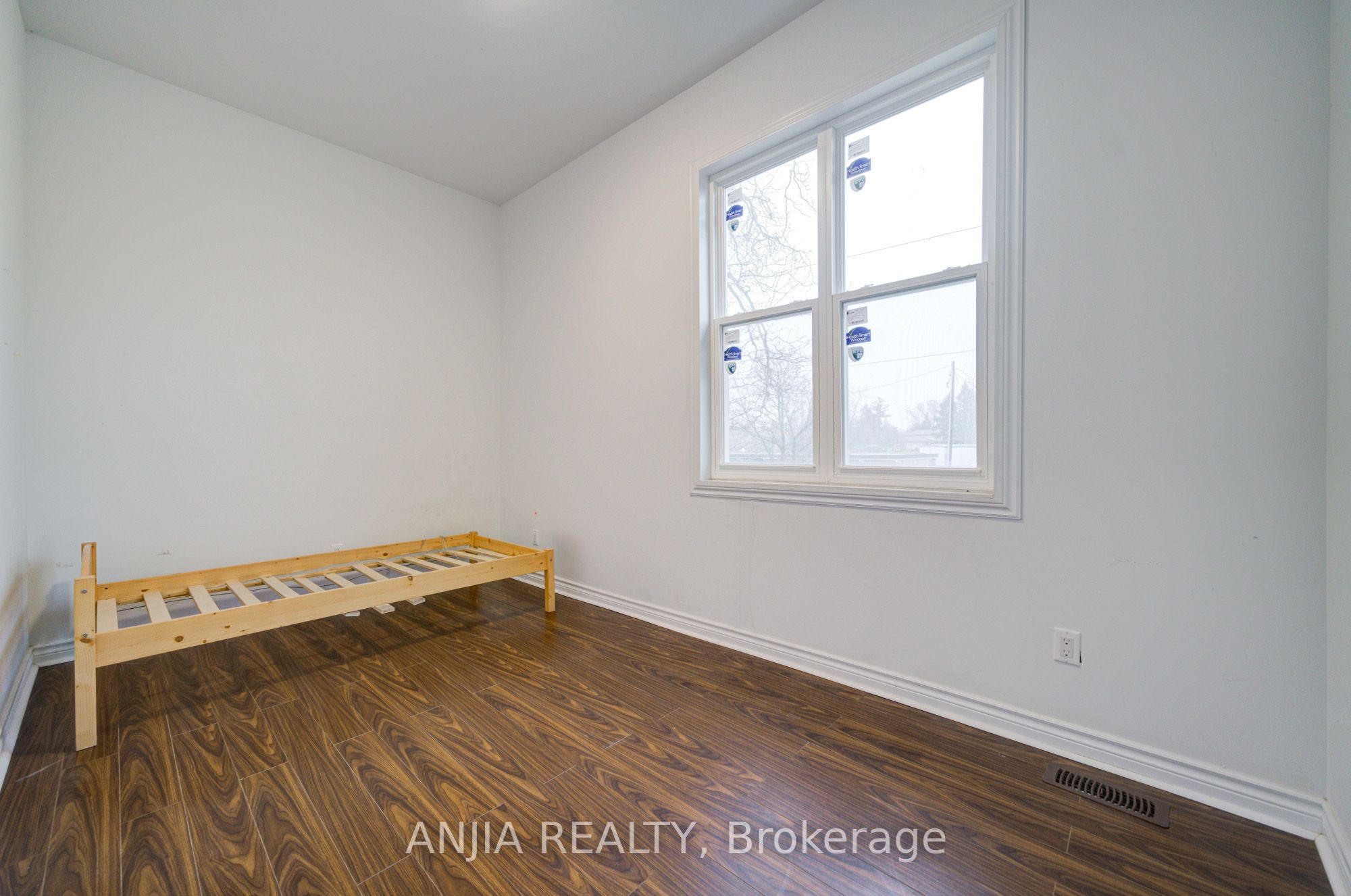 27 Jonquil Crescent Property Photo 9