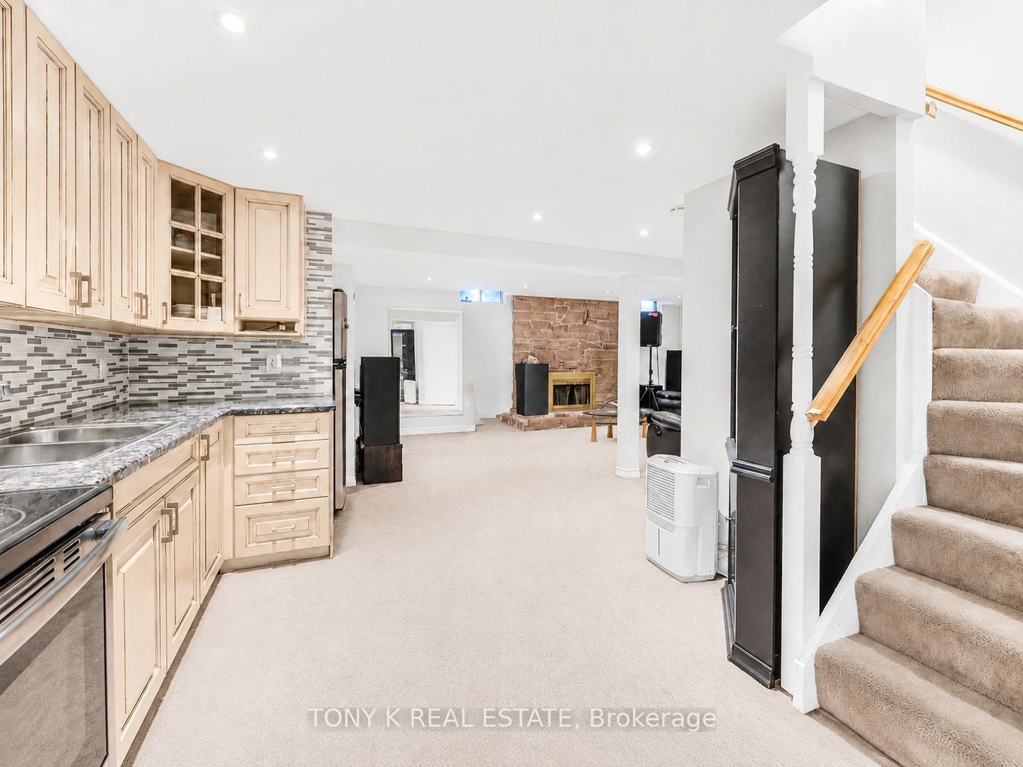 515 London Road Property Photo 25
