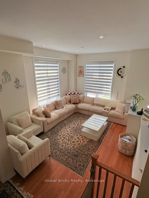 64 Seine Lane E Property Photo 1