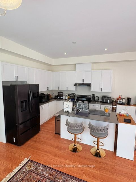 64 Seine Lane E Property Photo 8