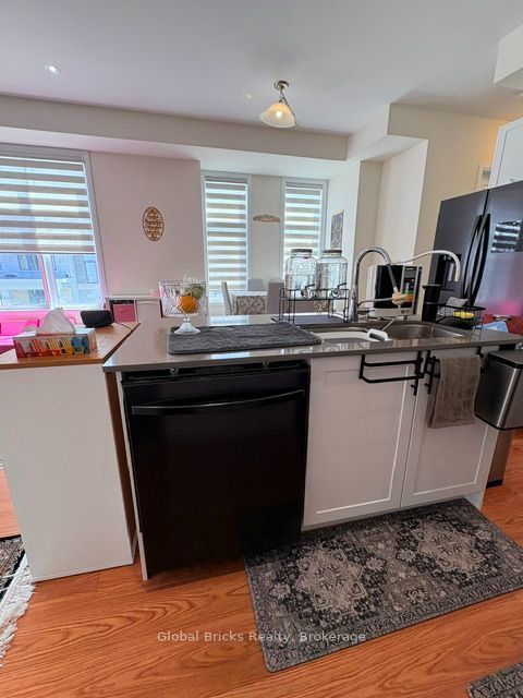 64 Seine Lane E Property Photo 14