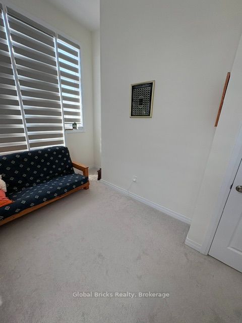 64 Seine Lane E Property Photo 24
