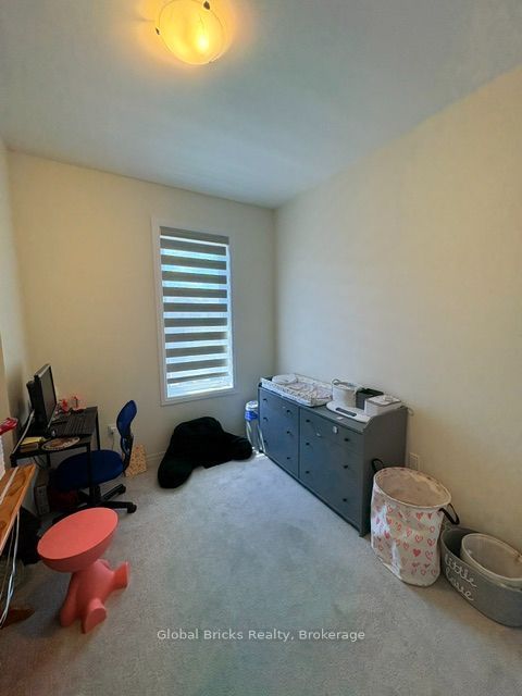 64 Seine Lane E Property Photo 25