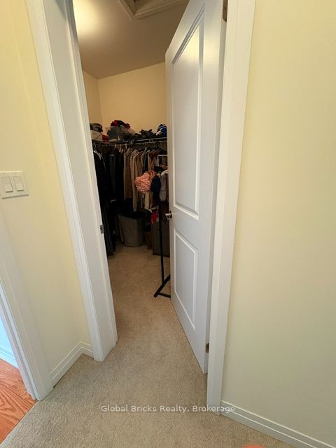 64 Seine Lane E Property Photo 27