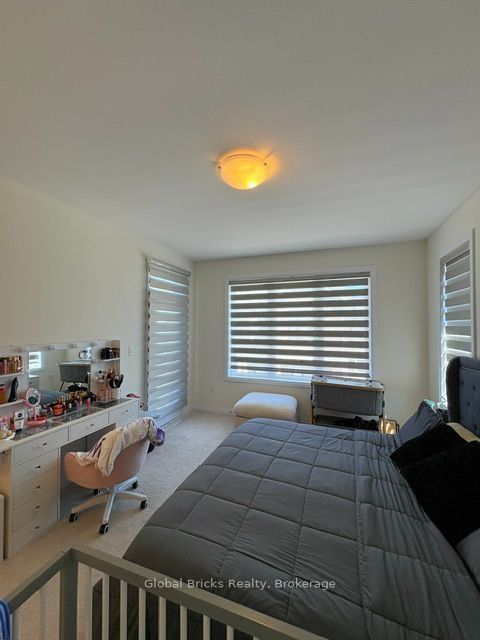 64 Seine Lane E Property Photo 29