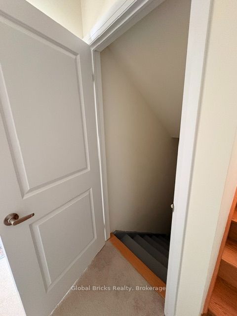 64 Seine Lane E Property Photo 36