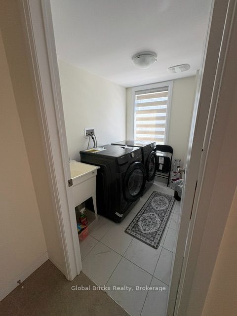 64 Seine Lane E Property Photo 39