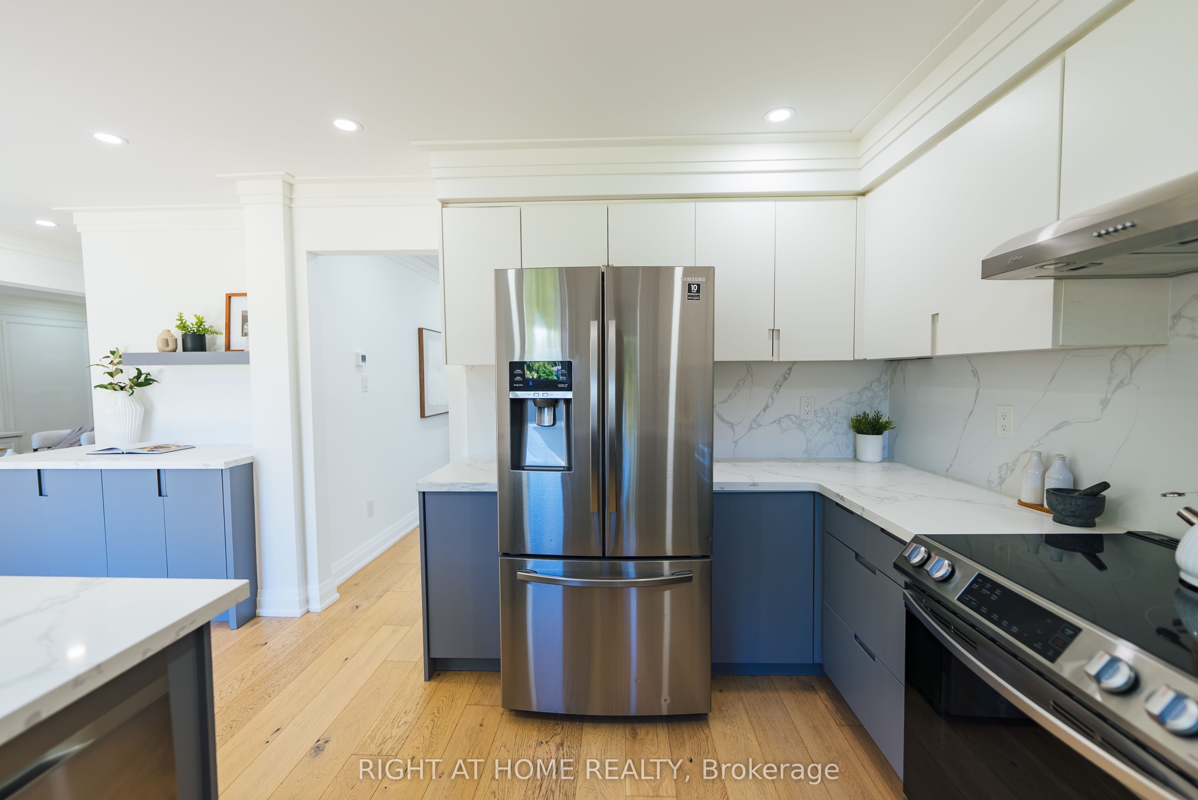 2266 Taylorwoods Boulevard Property Photo 13