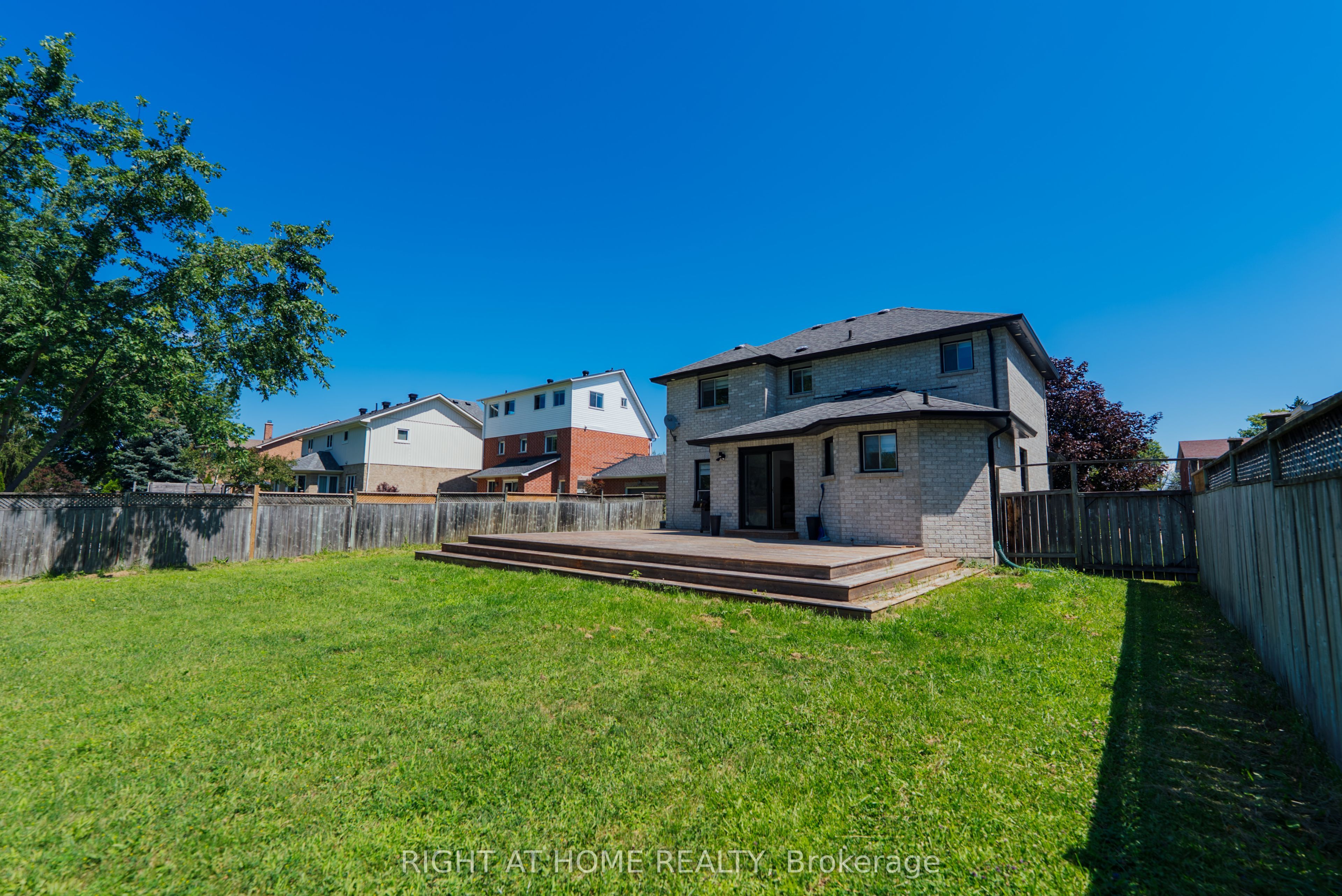 2266 Taylorwoods Boulevard Property Photo 37