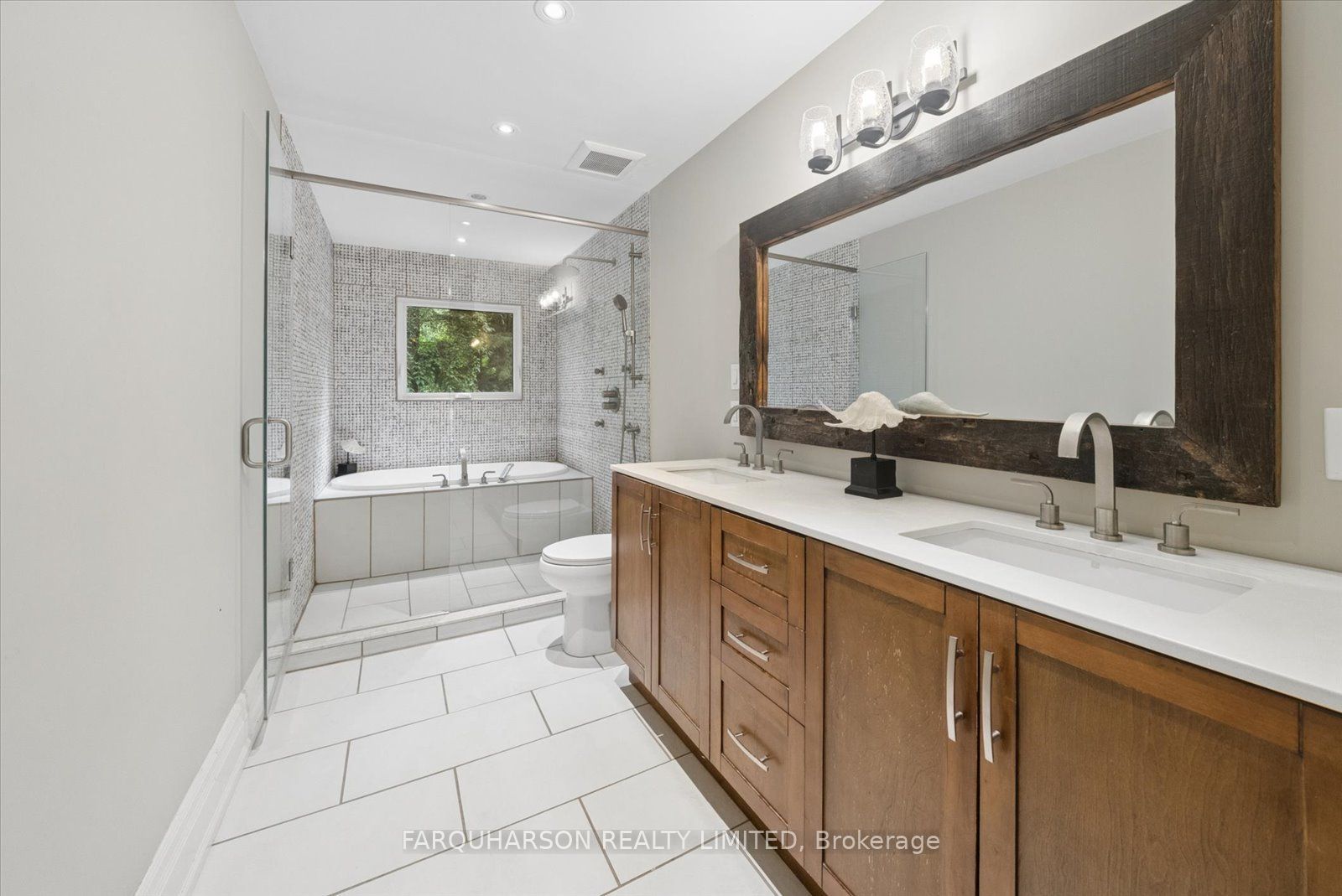 16699 Ninth Line Property Photo 13