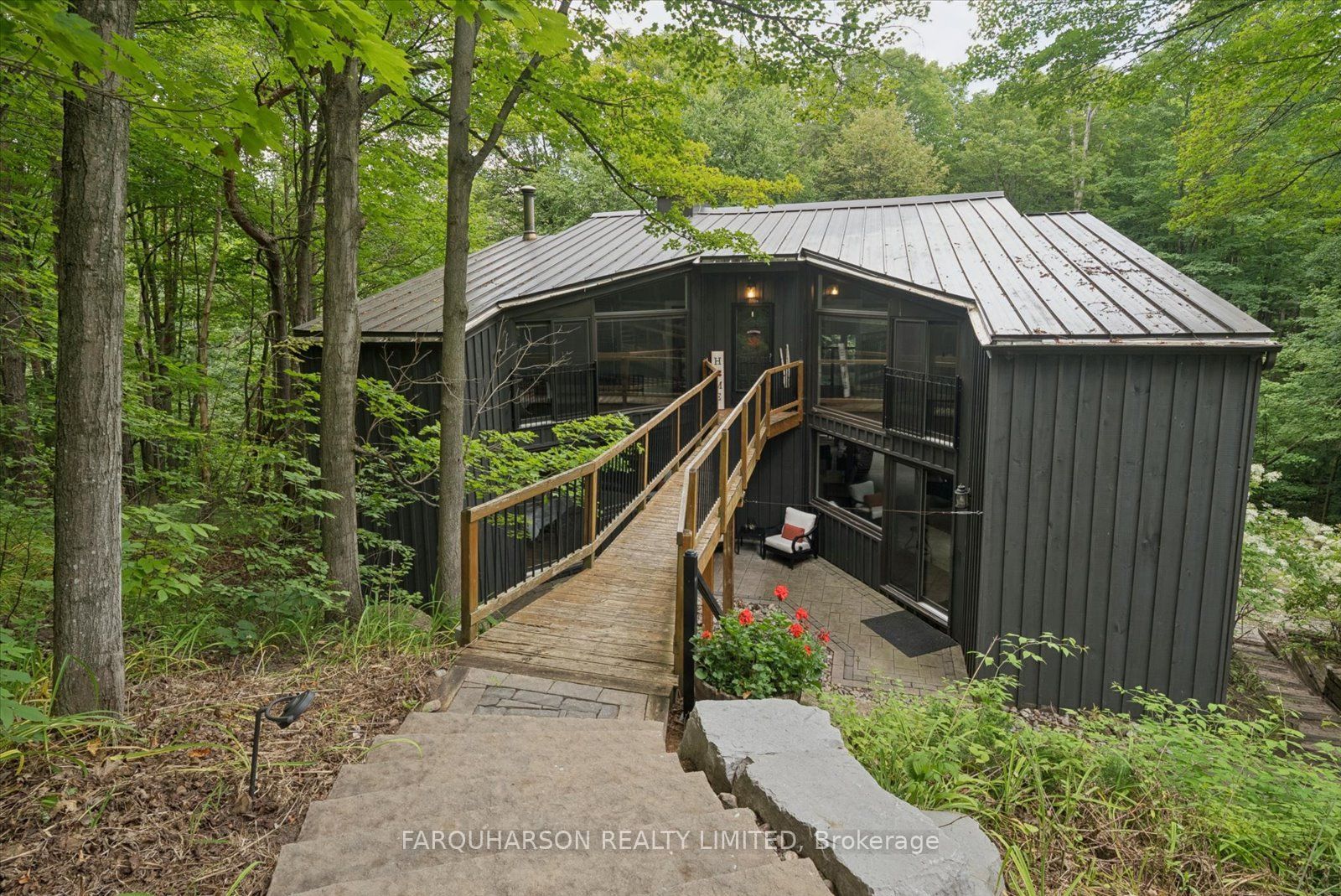 16699 Ninth Line Property Photo 24
