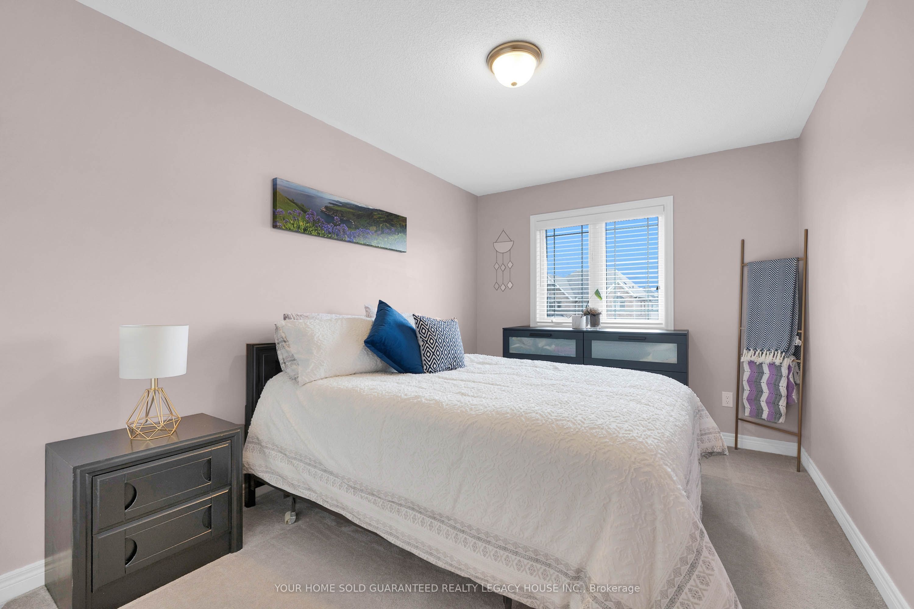 40 Weaver Terrace Property Photo 17