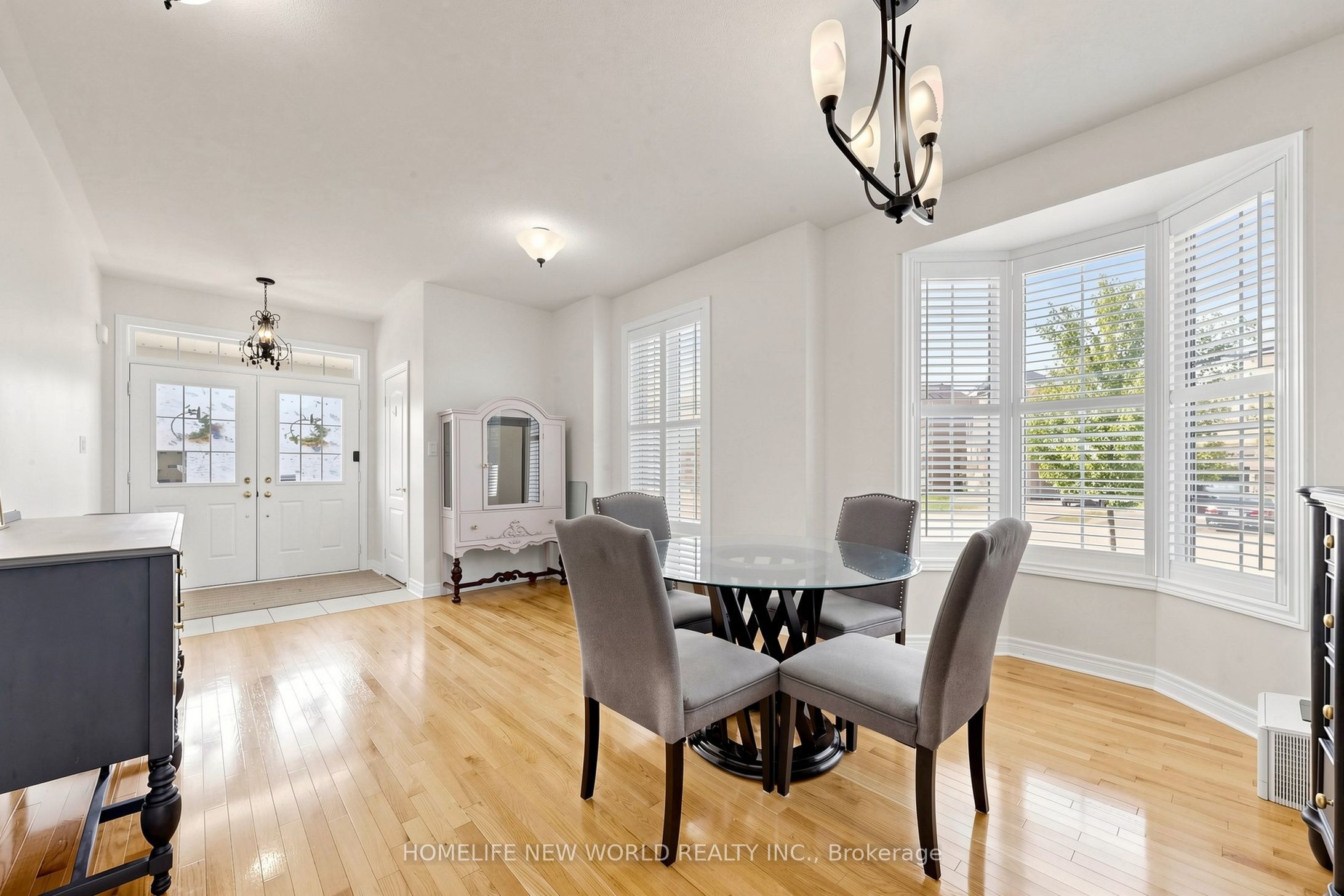 2 Lucida Court Property Photo 4