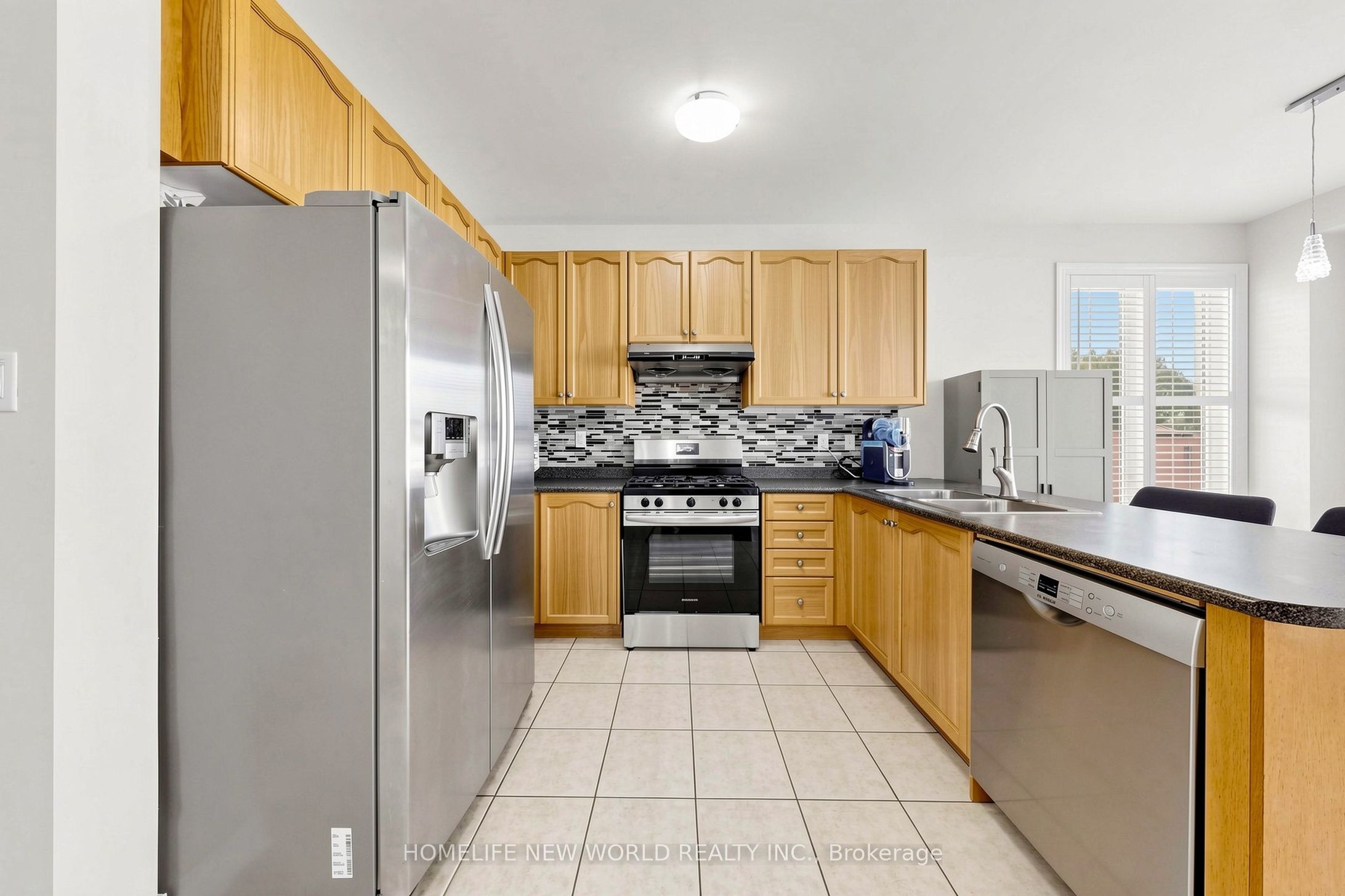2 Lucida Court Property Photo 16