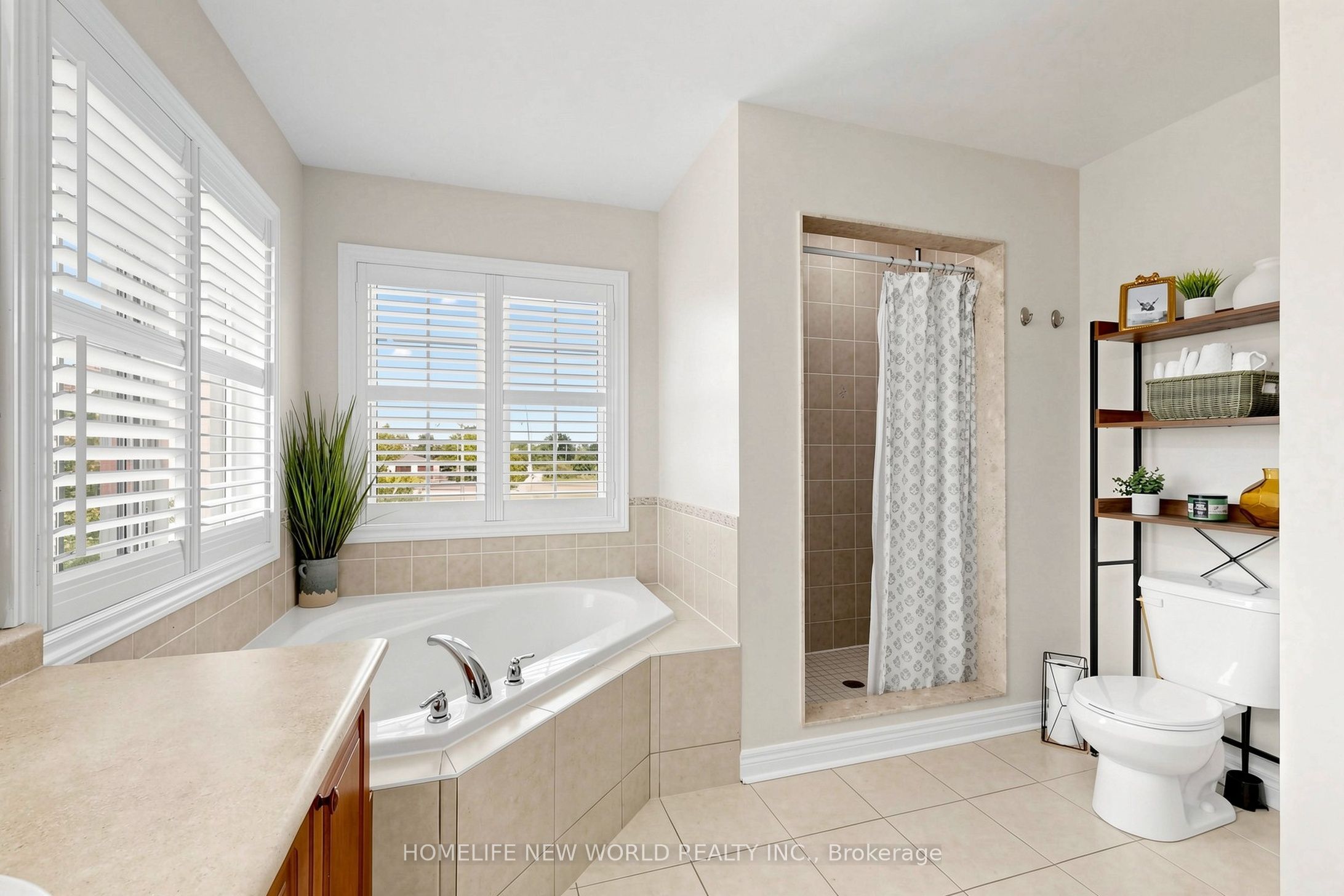 2 Lucida Court Property Photo 26