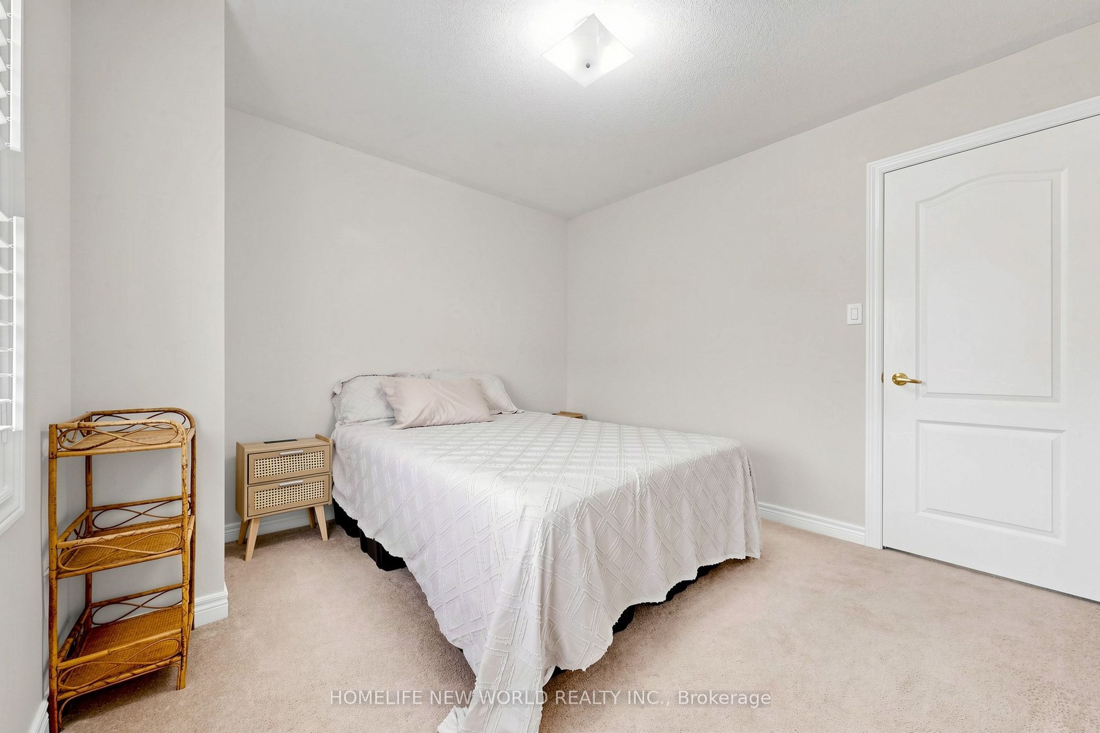 2 Lucida Court Property Photo 33