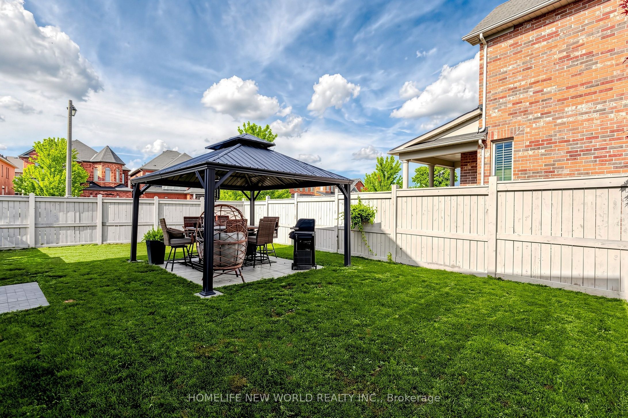 2 Lucida Court Property Photo 43