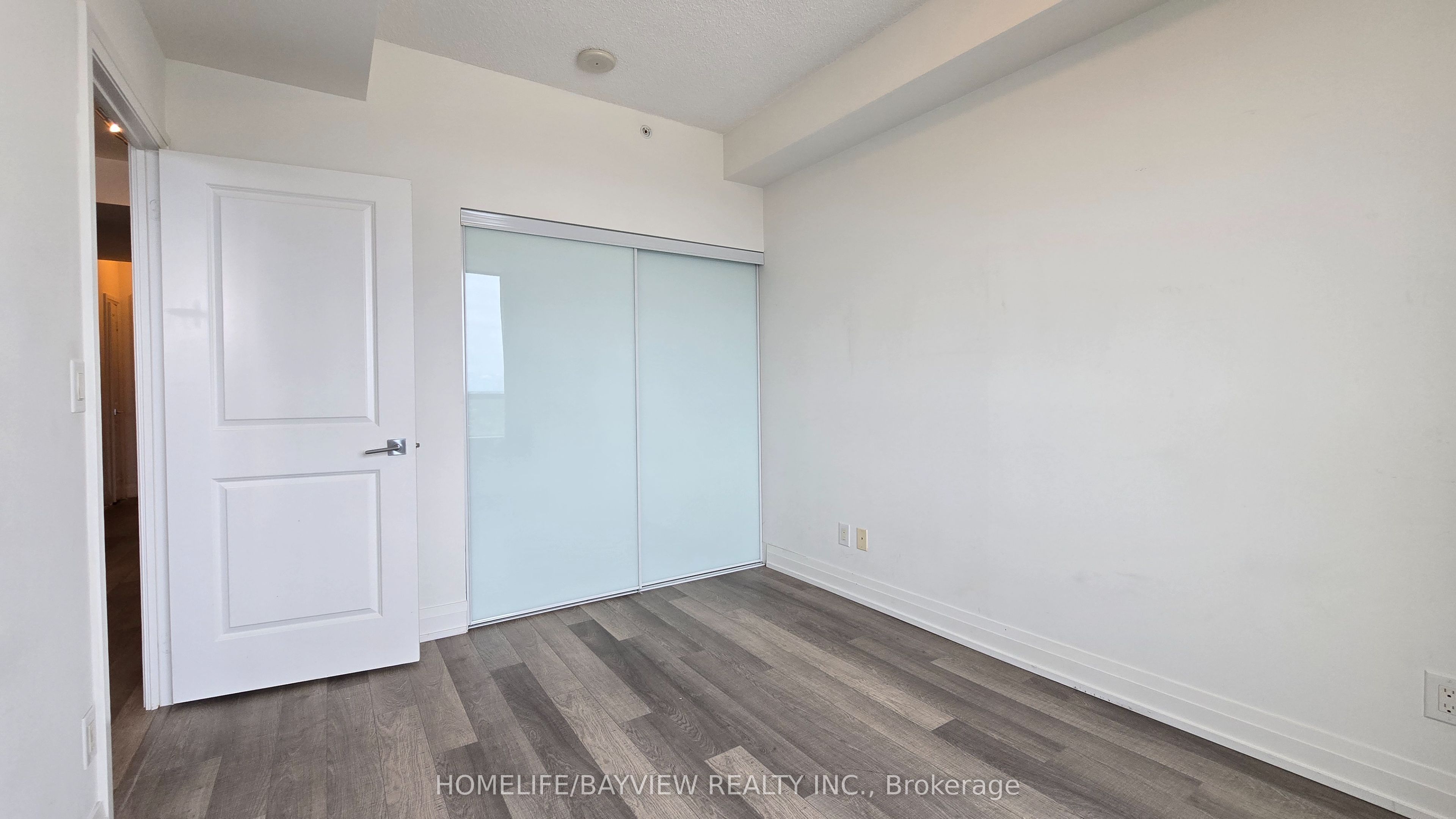 7165 Yonge Street 2403 Property Photo 17