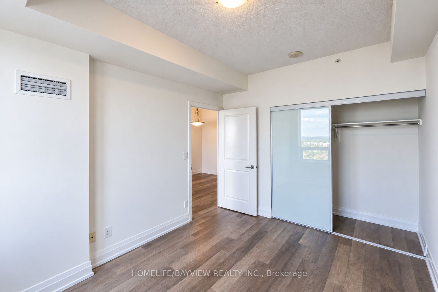 7165 Yonge Street 2403 Property Photo 21