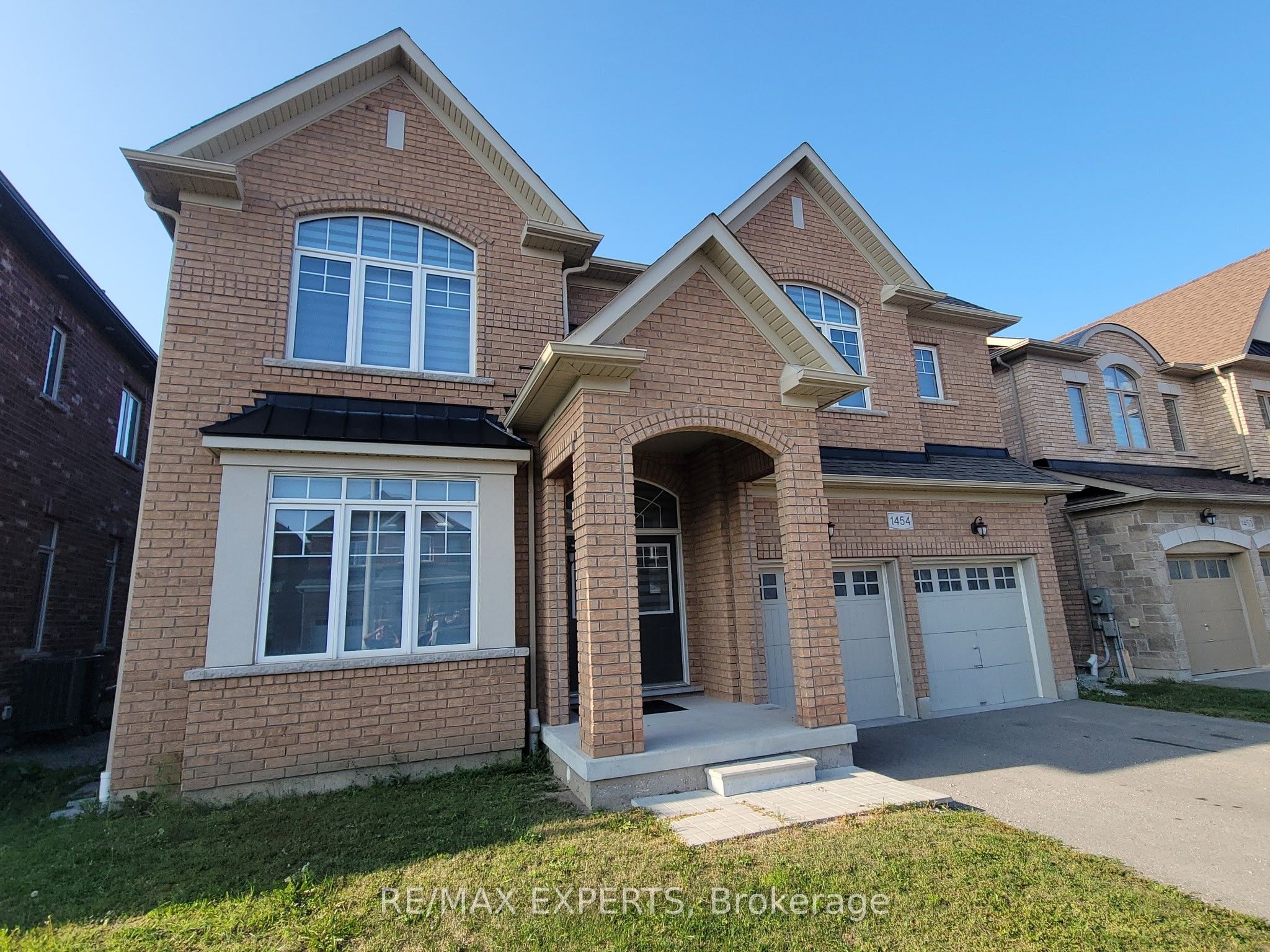 1454 Tomkins Road Property Photo 3