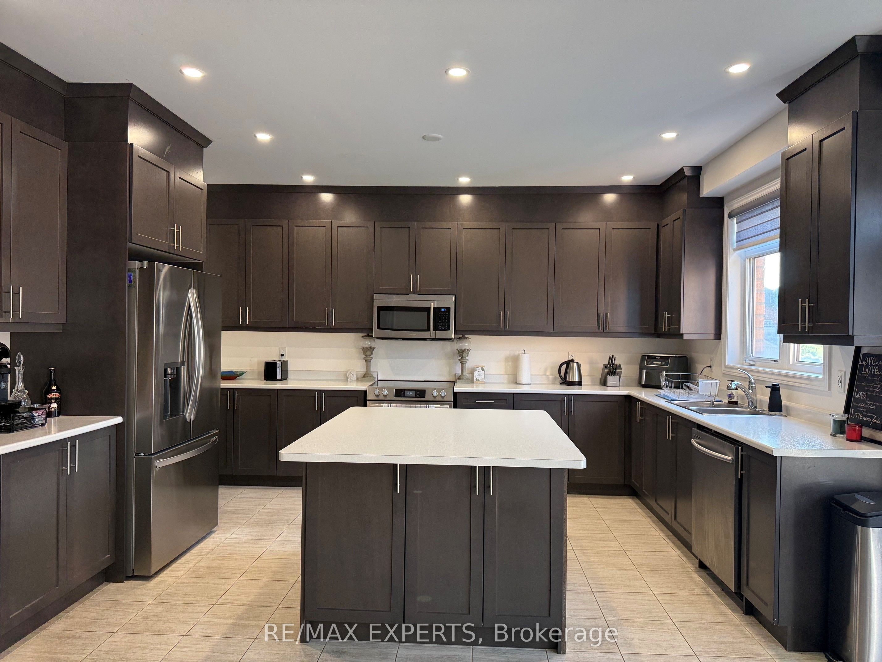 1454 Tomkins Road Property Photo 4