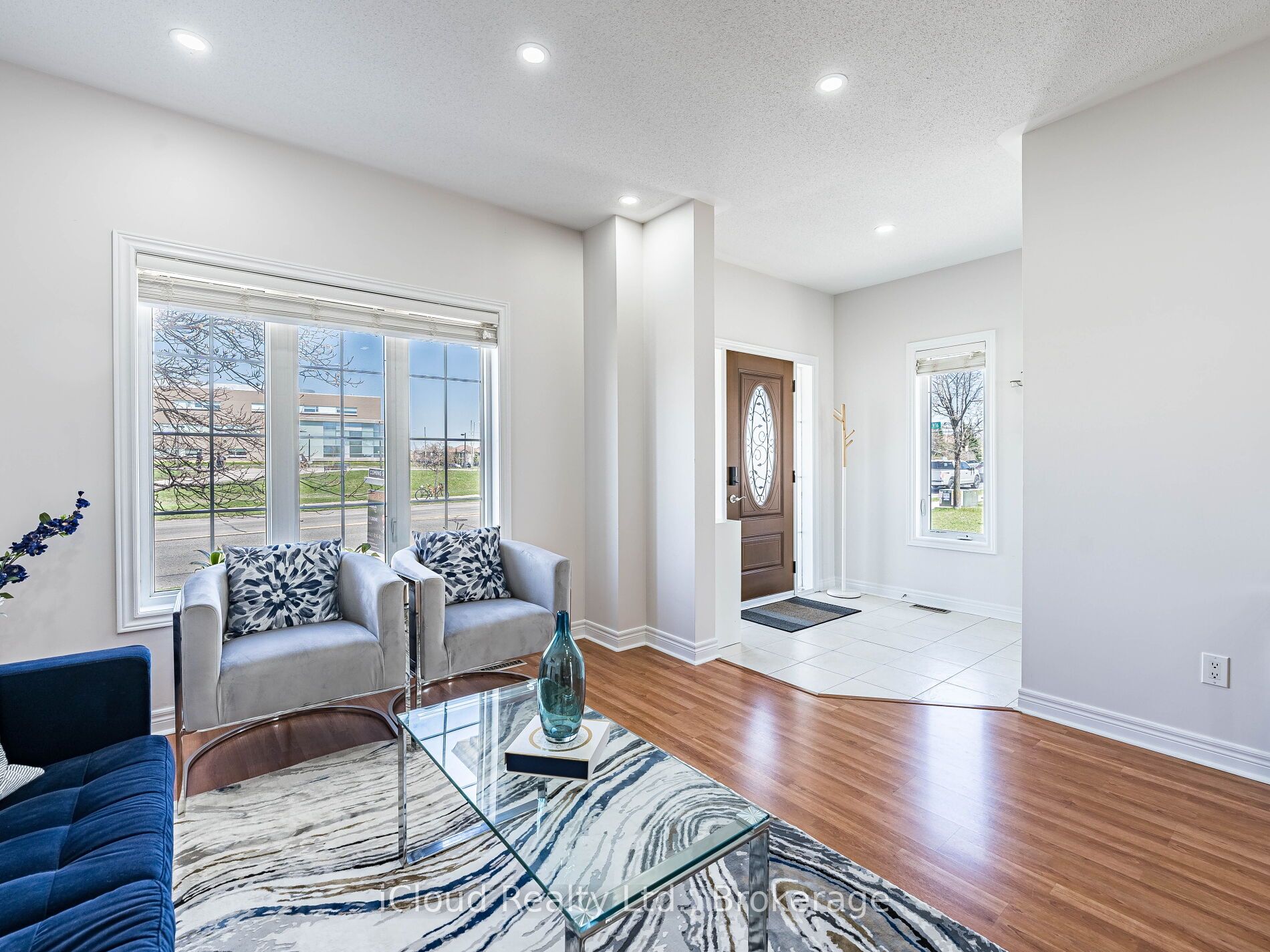 11 Davos Road Property Photo 3