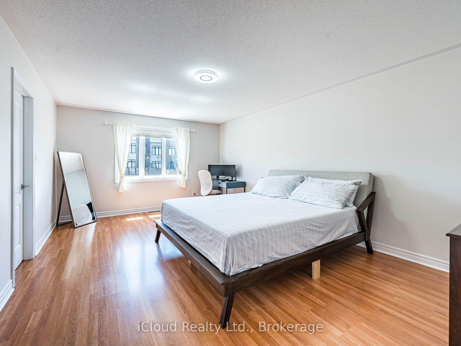 11 Davos Road Property Photo 10