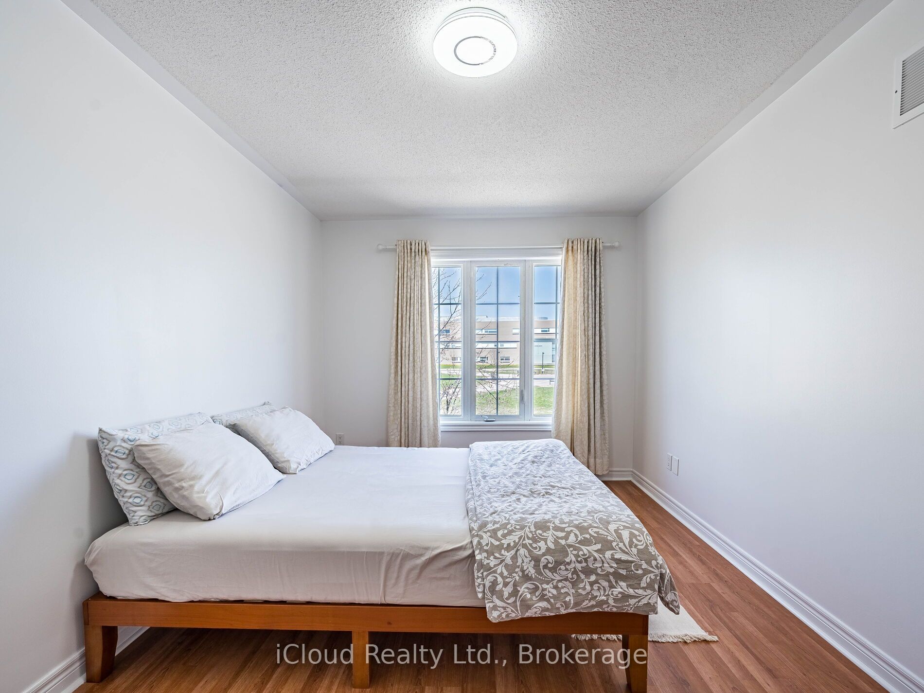 11 Davos Road Property Photo 15