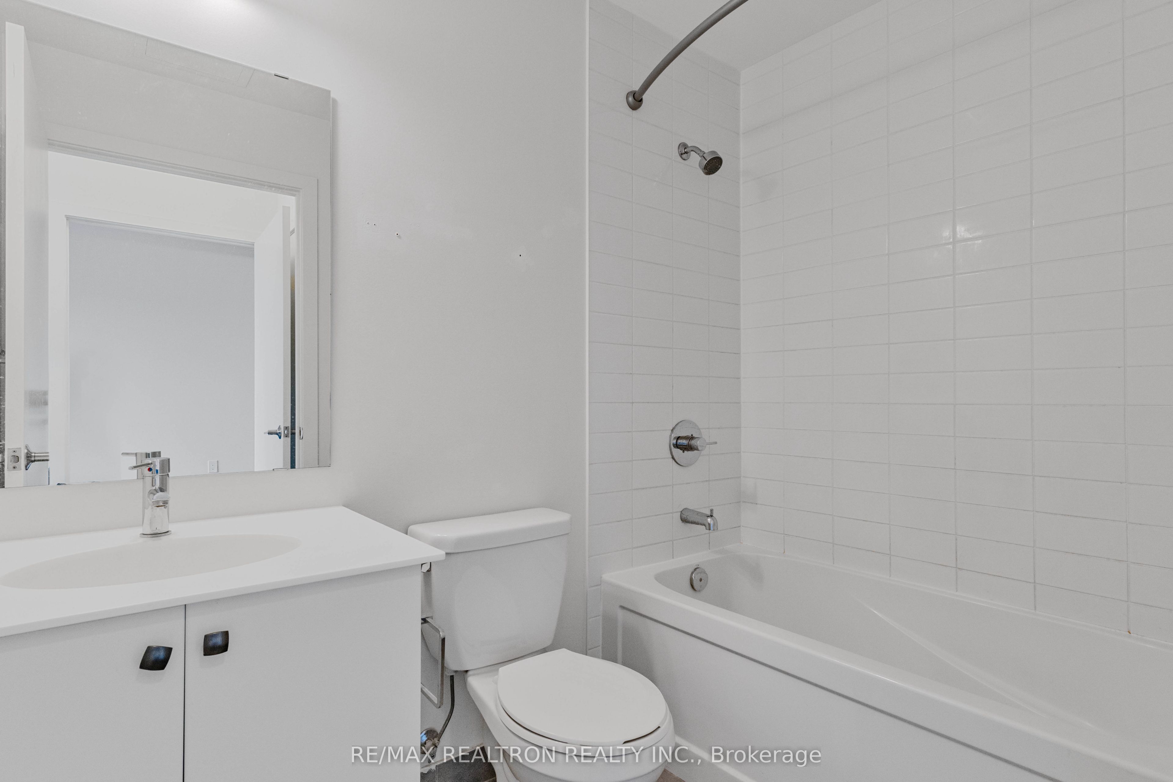 555 William Graham Drive Ph446 Property Photo 20