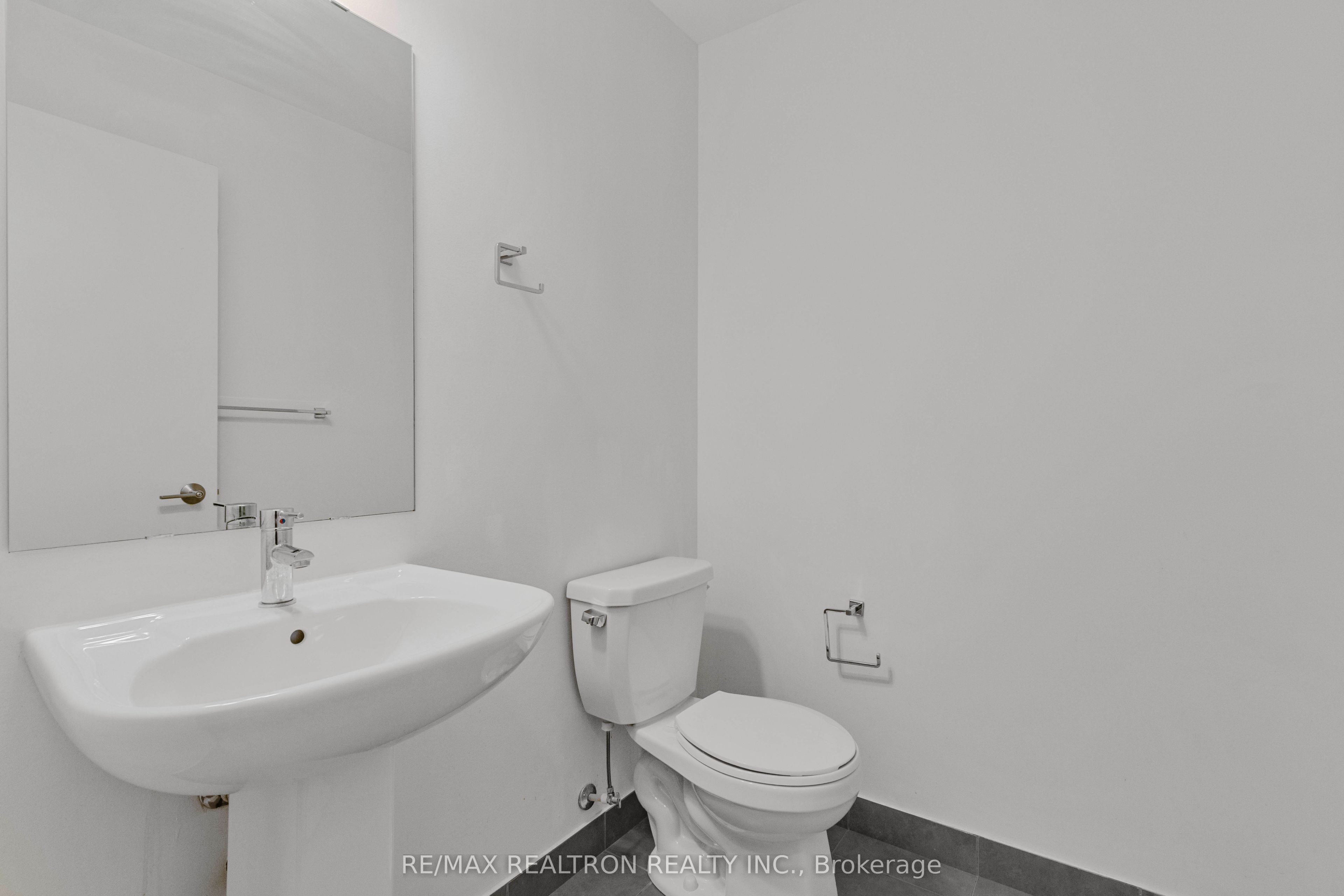 555 William Graham Drive Ph446 Property Photo 23