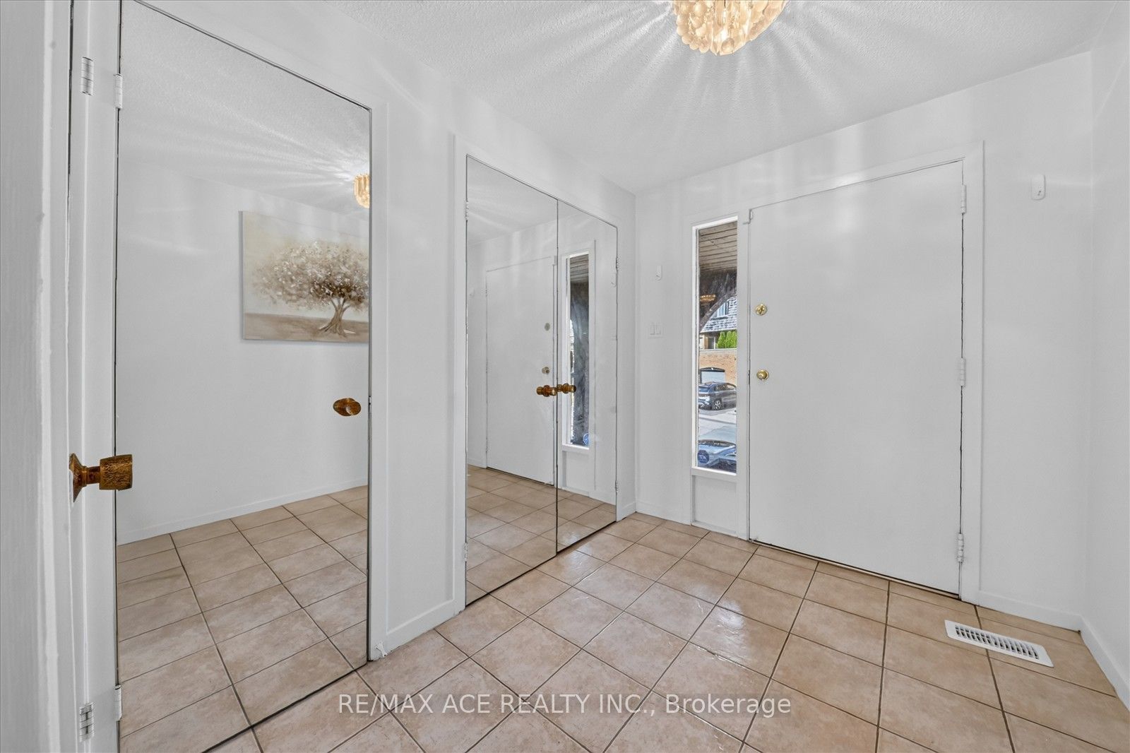 65 Cricklewood Crescent Property Photo 6