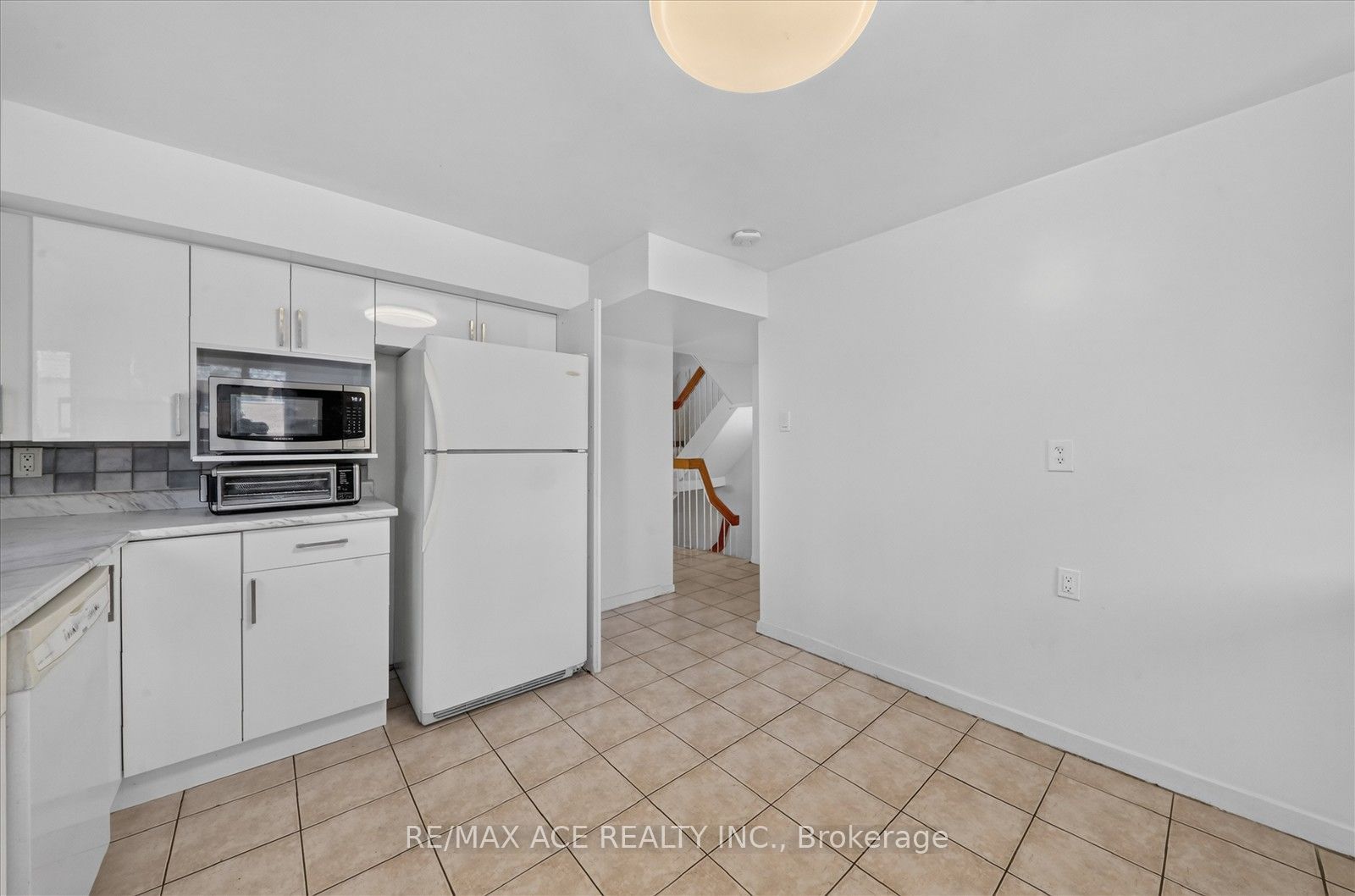 65 Cricklewood Crescent Property Photo 10