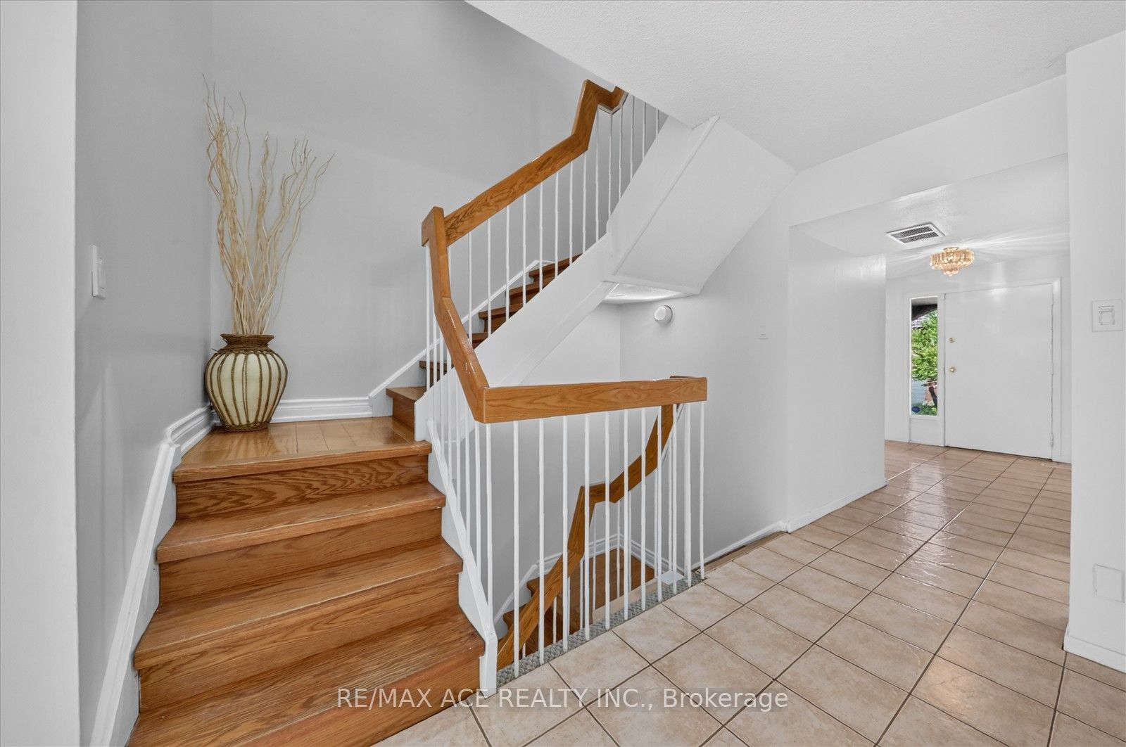 65 Cricklewood Crescent Property Photo 13