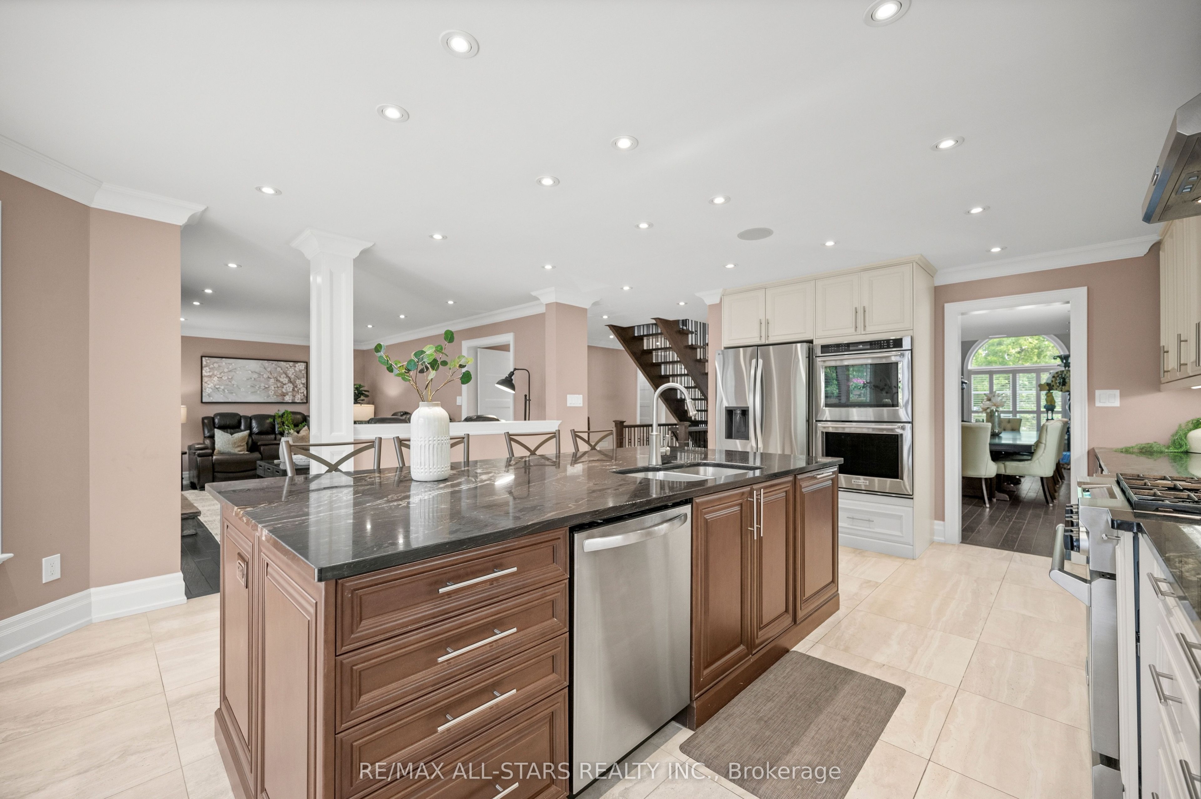 139 Rhodes Circle Property Photo 11