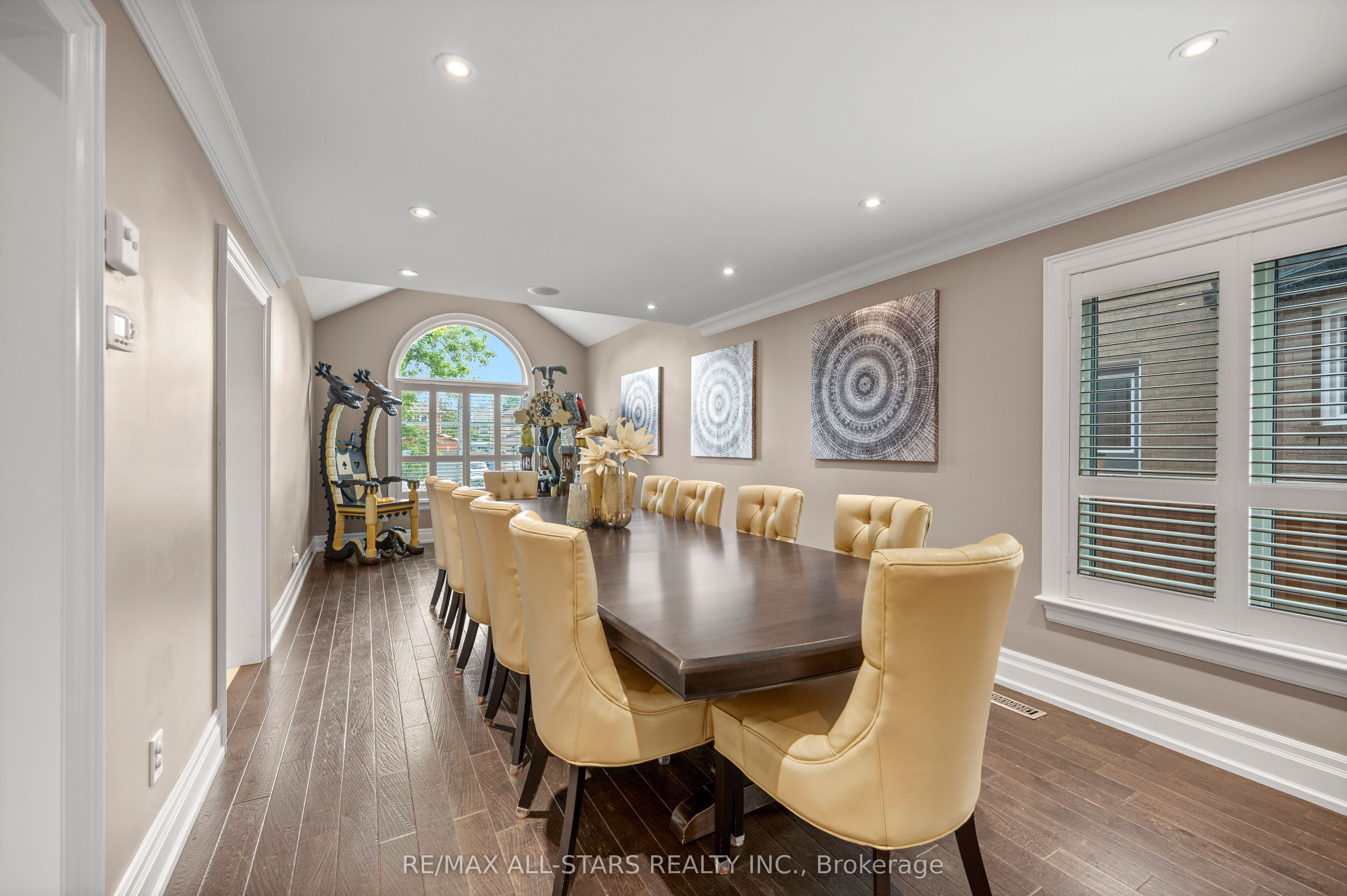 139 Rhodes Circle Property Photo 14