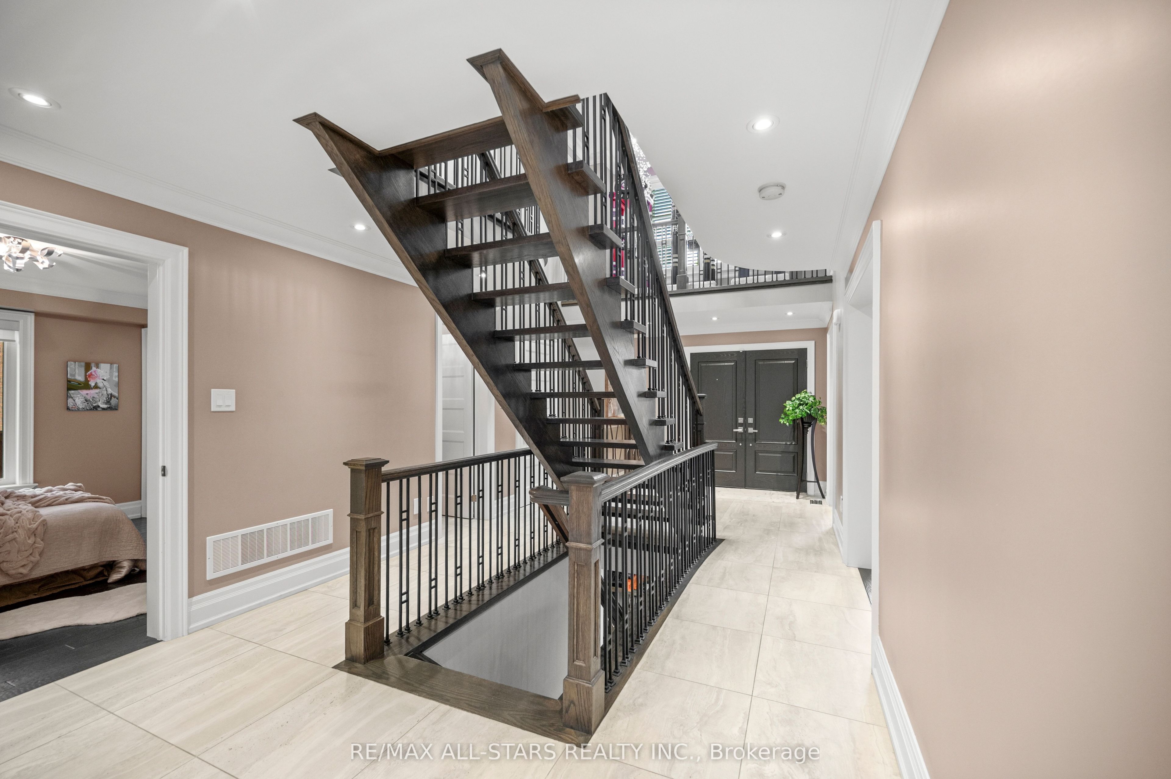 139 Rhodes Circle Property Photo 33