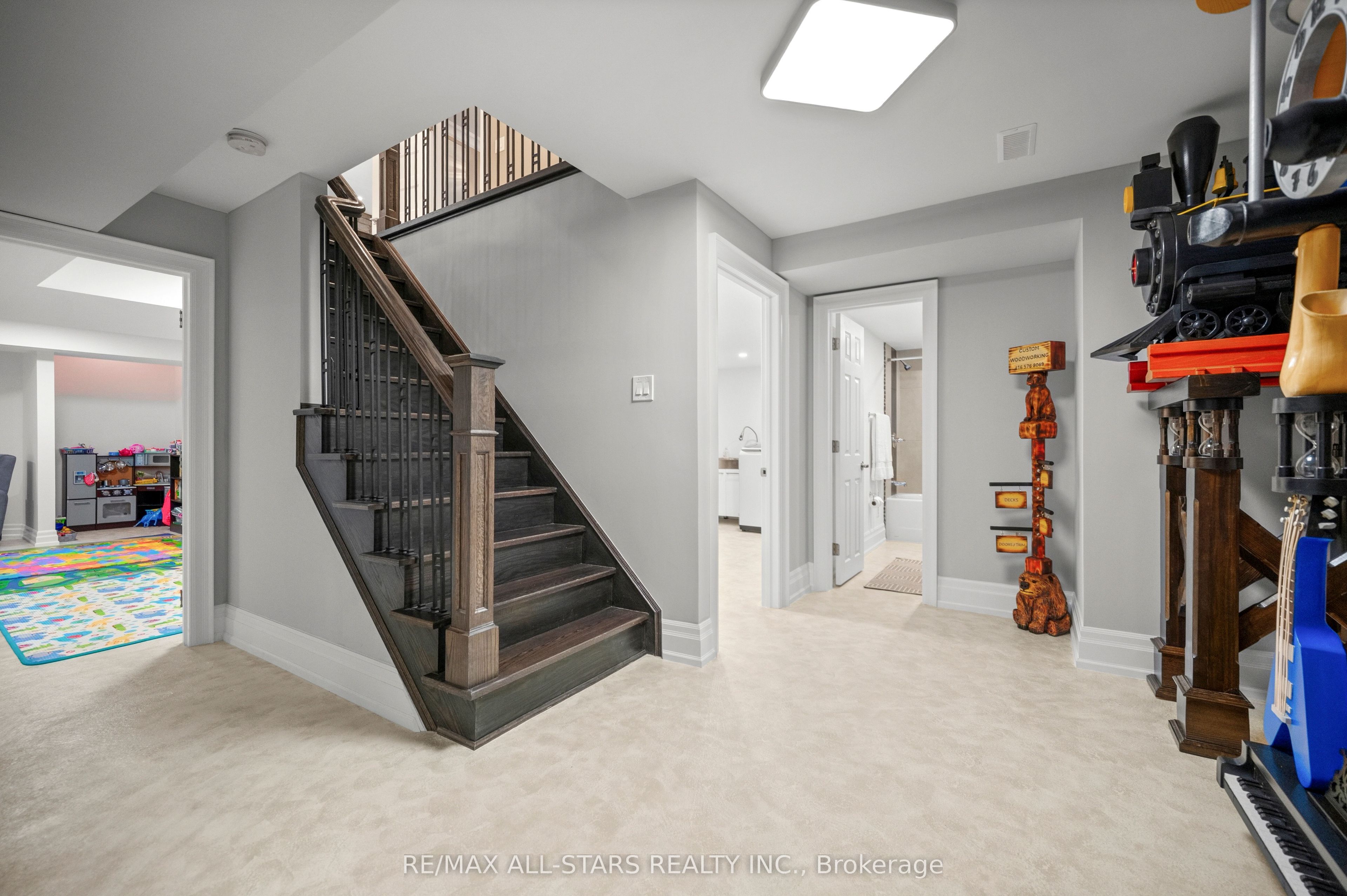 139 Rhodes Circle Property Photo 34