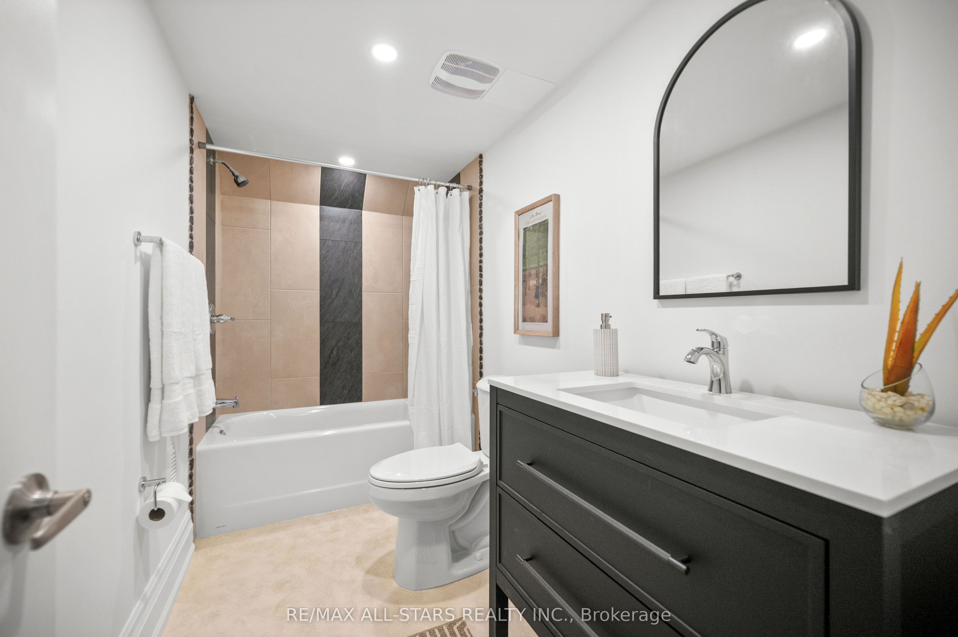 139 Rhodes Circle Property Photo 37
