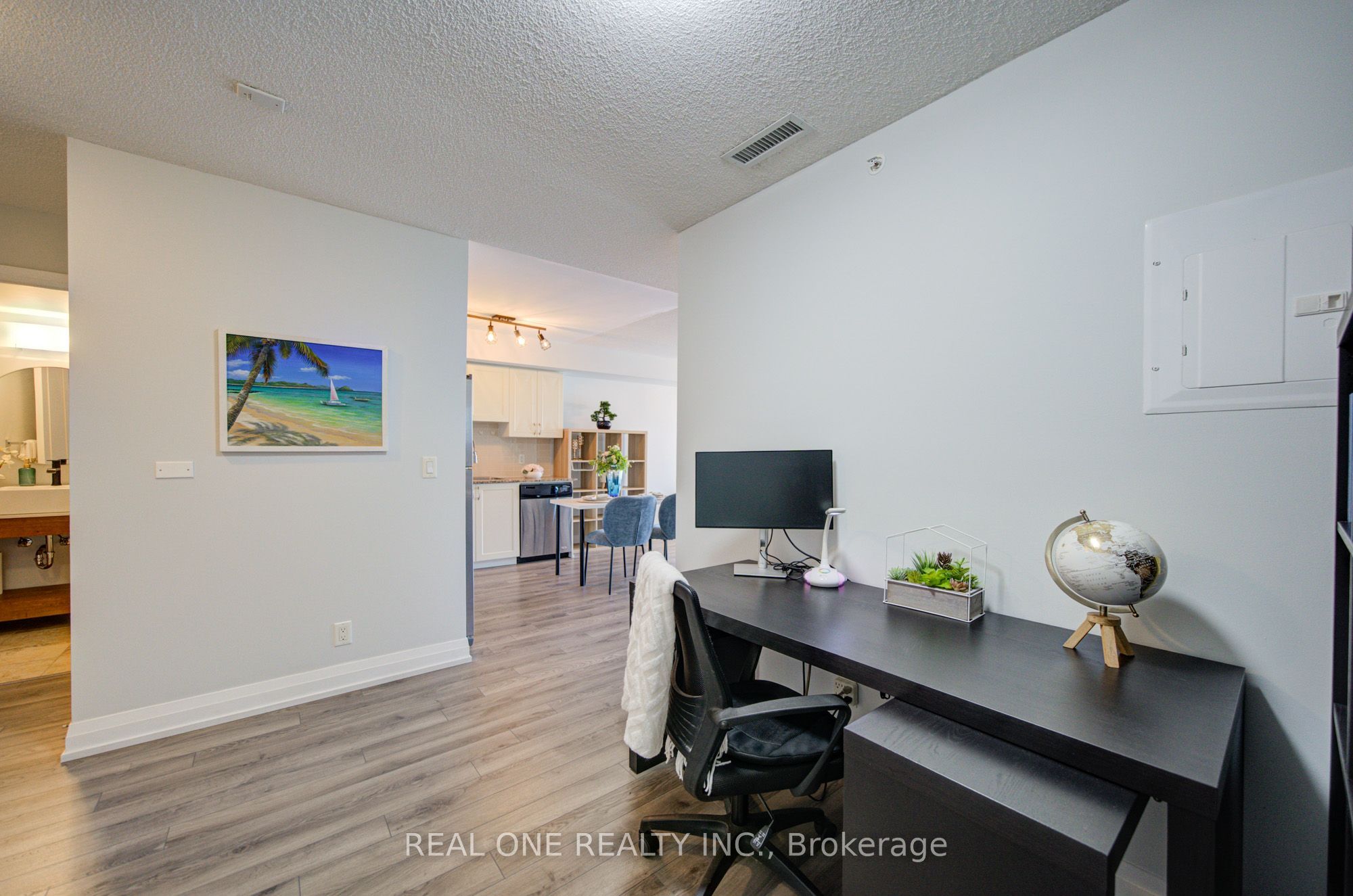 372 Highway 7 E Way 707 Property Photo 10