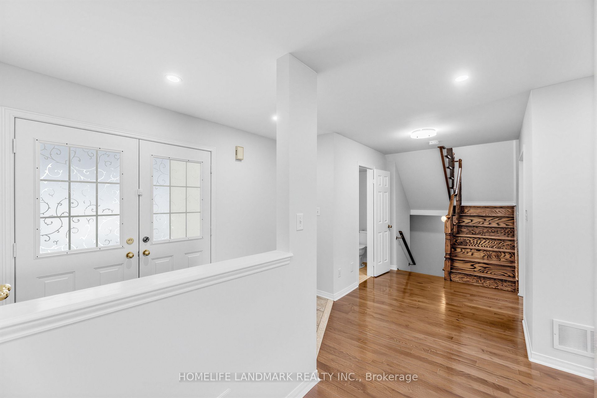 86 Laurier Avenue Property Photo 8