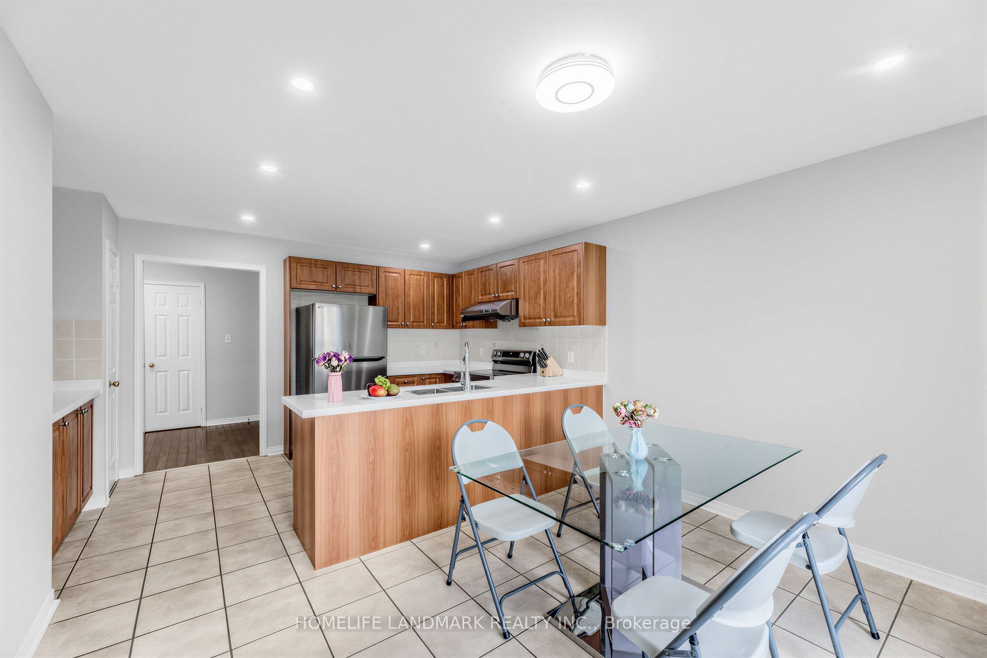 86 Laurier Avenue Property Photo 13