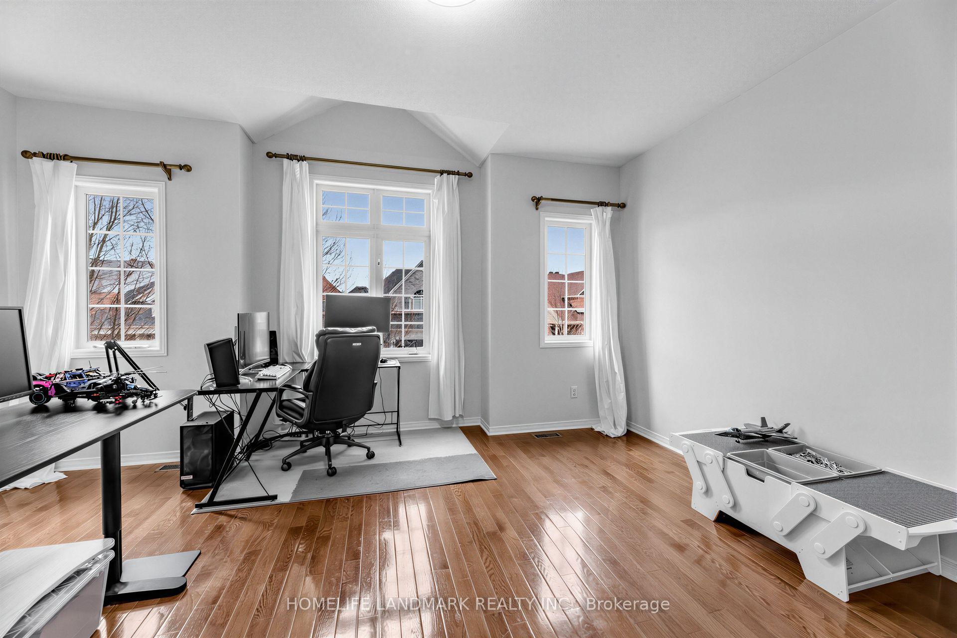 86 Laurier Avenue Property Photo 18