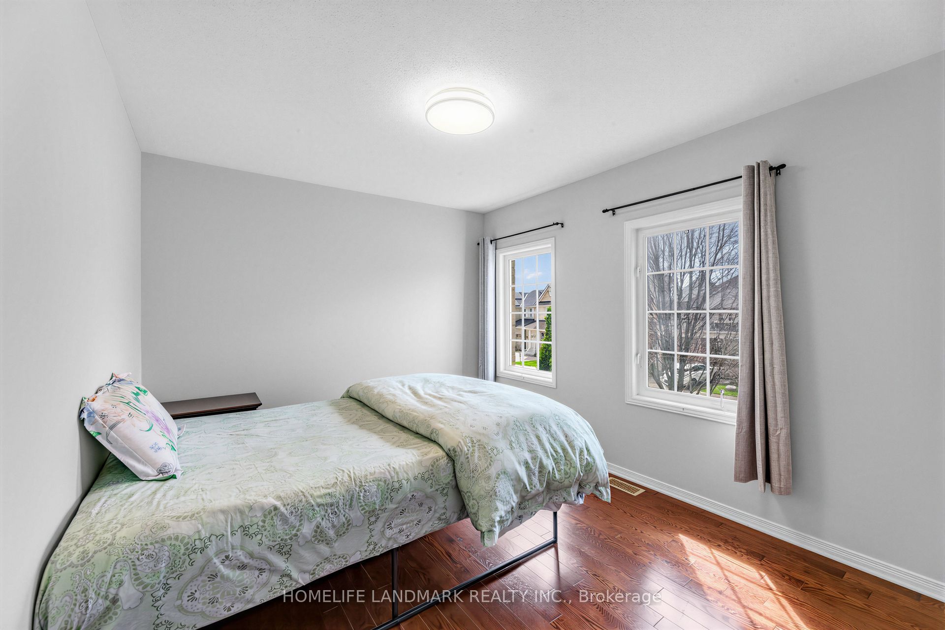 86 Laurier Avenue Property Photo 26