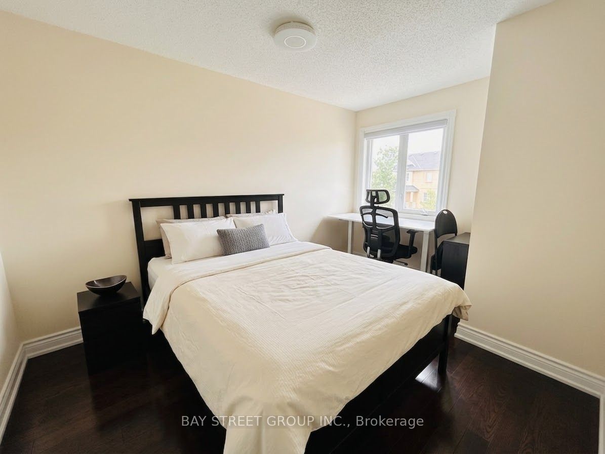 53 Tara Crescent Property Photo 10