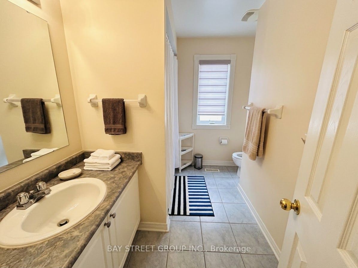 53 Tara Crescent Property Photo 11